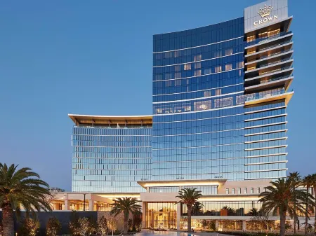 Crown Towers Perth Отели рядом с достопримечательностью «Форрест Чейз»