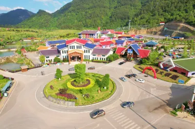Nanzhuo Holiday Hotel