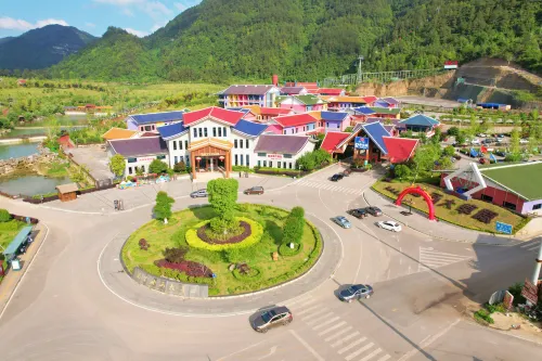 โรงแรมฮอลิเดย์หนานจั๋ว