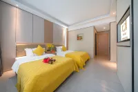 Fanhua Hotel (Zhanjiang World Trade Building No.5 Middle School)