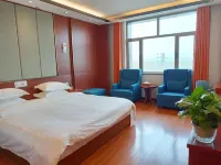 Madoi Huangheyuan Grand Hotel (Sanchaluokou) - parking