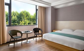 Shell Hotel (Wuzhou Wangcheng Plaza Sun Plaza)