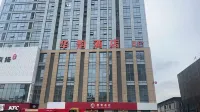 Huayun Hotel (Nantong Jingyang Plaza) Hotel berhampiran Fufen Port