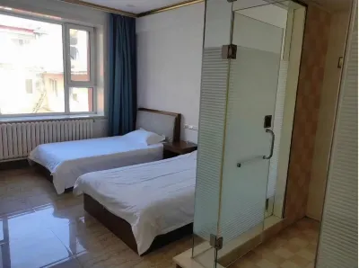 Yichun Shengheyuan Bathing Center Hotel Hotell i Jinlin-distriktet