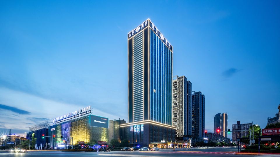 TILL BRIGHT HOTEL