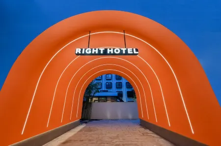 RIGHT HOTEL  Jinsong Subway Station Panjiayuan Antique City Отели рядом с достопримечательностью «Coche Town Automobile Culture Creativity Industrial Park»