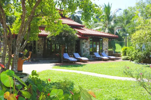 Villa Svara Hotels in Kosgoda