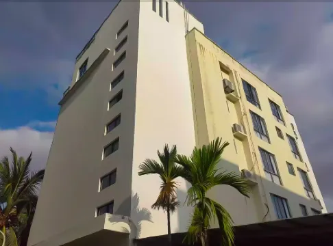 Return Homestay (Sanya Hailv Duty Free City Eternal Love Store) Отели рядом с достопримечательностью «Baodao Luobei Aquarium»