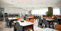 樂成·FORTUNE酒店（萬達廣場汽車南站店） - 2星級