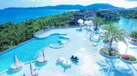 HUALUXE Hotels and Resorts SANYA YALONG BAY RESORT