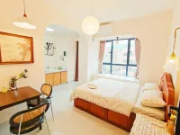 When I was a child, I stayed at the B&B (No.15 Middle School)