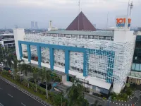1O1 URBAN Jakarta Kelapa Gading Hotels near La Piazza