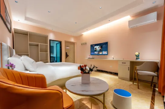Mu You Jiu Di Hotel (Qujing No. 2 High School)