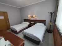 Dongguan Hotel Hotel di Tumen