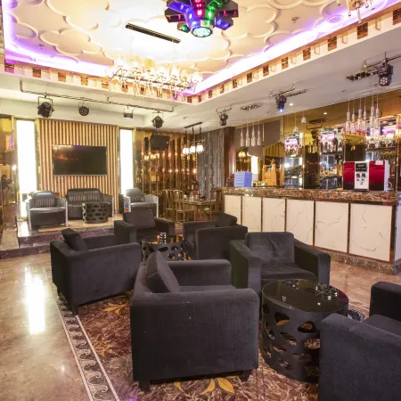 Yufeng Holiday Hotel