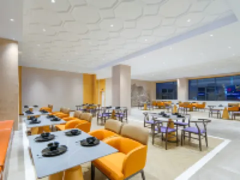 Vienna International Hotel (Sanmenxia Lingbao Hangu Road Municipal Government Branch) Hotéis em Cidade de Lingbao