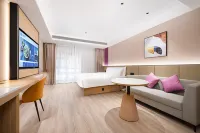 Starway Hotel (Xichang Qionghai 17 Degrees Wanda Plaza) - 3성급
