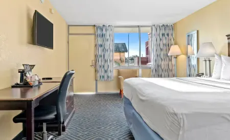 Baymont by Wyndham Orlando North Millenia