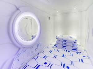 Capsule Inn