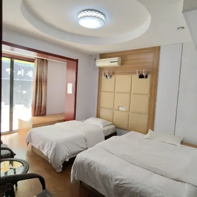 San Francisco Hotel Отели рядом с достопримечательностью «Европейская улица»
