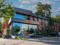 Sunrise Hotel Hotels near City Park