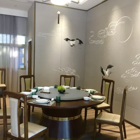 Qingyuanshan Hotel