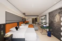 NATO.Walking in the Clouds    Hotel