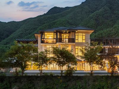 Cloud RAINBOW· Monet Garden · Stream Tracing Resort Homestay