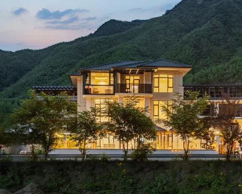 Cloud RAINBOW· Monet Garden · Stream Tracing Resort Homestay فنادق في آنجي