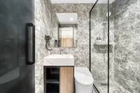 Shanghai Dimishe Light Luxury Hotel