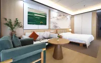Huai Security Yi Hotel