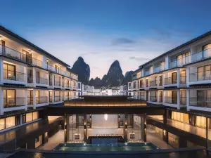 Lijiang Scenery Resort (Yangshuo West Street, Li River Scenic Area)