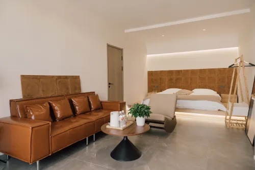 Eile Travel Homestay