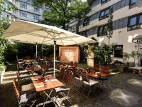 Mercure München City Center Hotels in der Nähe von Endless Staircase