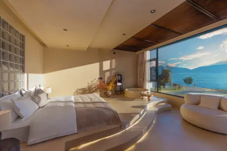 Dali Flower Seaview Holiday Homestay (S Bay Ecological Corridor) Отели рядом с достопримечательностью «Panxi Ferry»