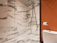 Royal Saint Germain Hotel berhampiran Stesen Metro Vavin