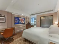 Vienna International Hotel (Sisyang Columbus Square Sishui Pavilion Branch) Hotels in Siyang