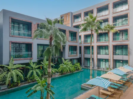 Sugar Marina Hotel-SURF-Kata Beach Отели рядом с достопримечательностью «Local Dive Thailand»