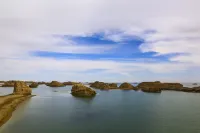 Lonely Space（ Gobi ）wild luxury hotel - Mountain view