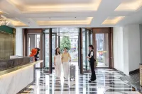 Lushan Yunlian Hotel (Guling Street Cableway Upper Platform)