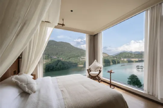 Dongjiang Lake Moye Flower Sunset Homestay