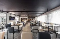 Kunming Dongfeng Plaza Beijing Road Atour Light Hotel