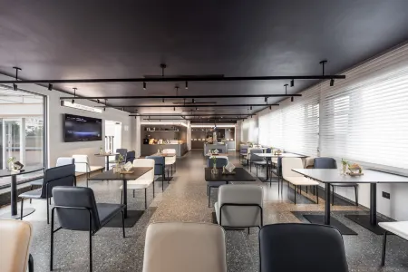 Kunming Dongfeng Plaza Beijing Road Atour Light Hotel Отели в г. Куньмин