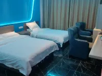 Half Sugar E-sports Hotel (Ji'an Railway Station) Hotels in Ji'an