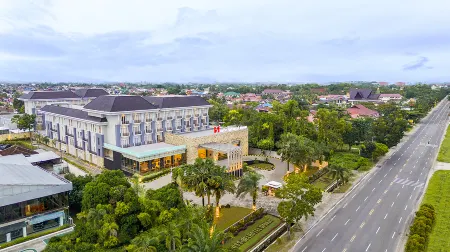 Swiss-Belhotel Danum Palangkaraya Отели в г. Паланкарая