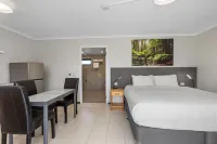 Apollo Bay Motel & Apartments