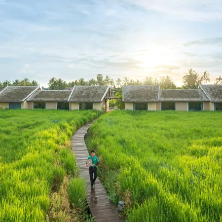 Komsan Kampot Resort