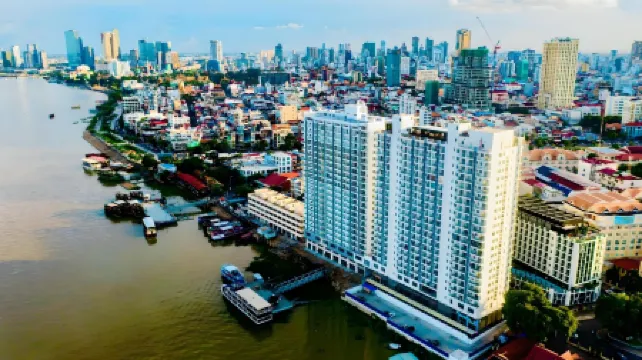 X One Hotel Отели рядом с достопримечательностью «Ночной рынок Пном Пен»