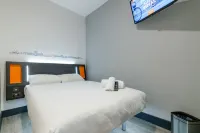 easyHotel Milton Keynes Hotels in 