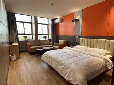 Yike Light Luxury Hotel